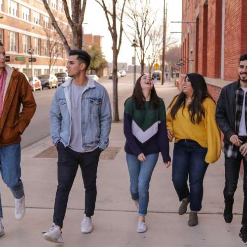 retos que enfrentan los jovenes